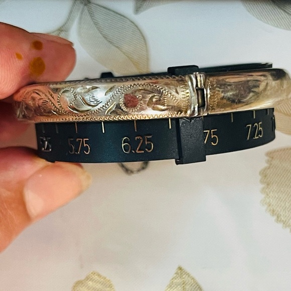 Antique Hallmarked Sterling Silver Bandle Bracelet London Assay Office 1851 - Picture 4 of 9